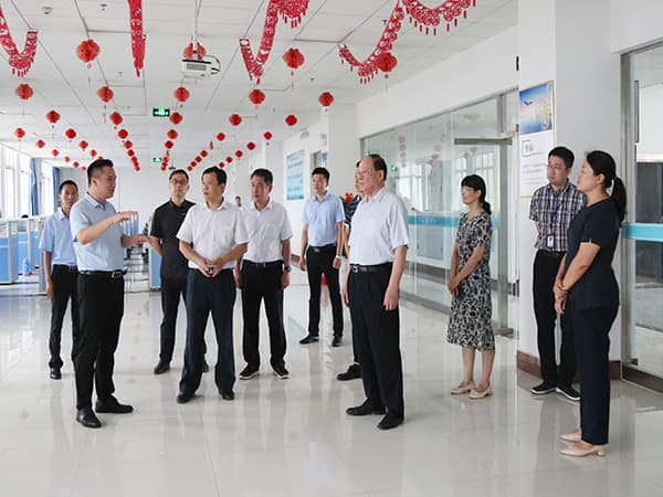 山东省发展和改革委员会领导一行莅临集团参观指导